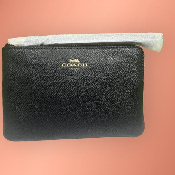 🎉HP🎉 NWT Coach wristlet w/ dust bag - Picture 2 of 10